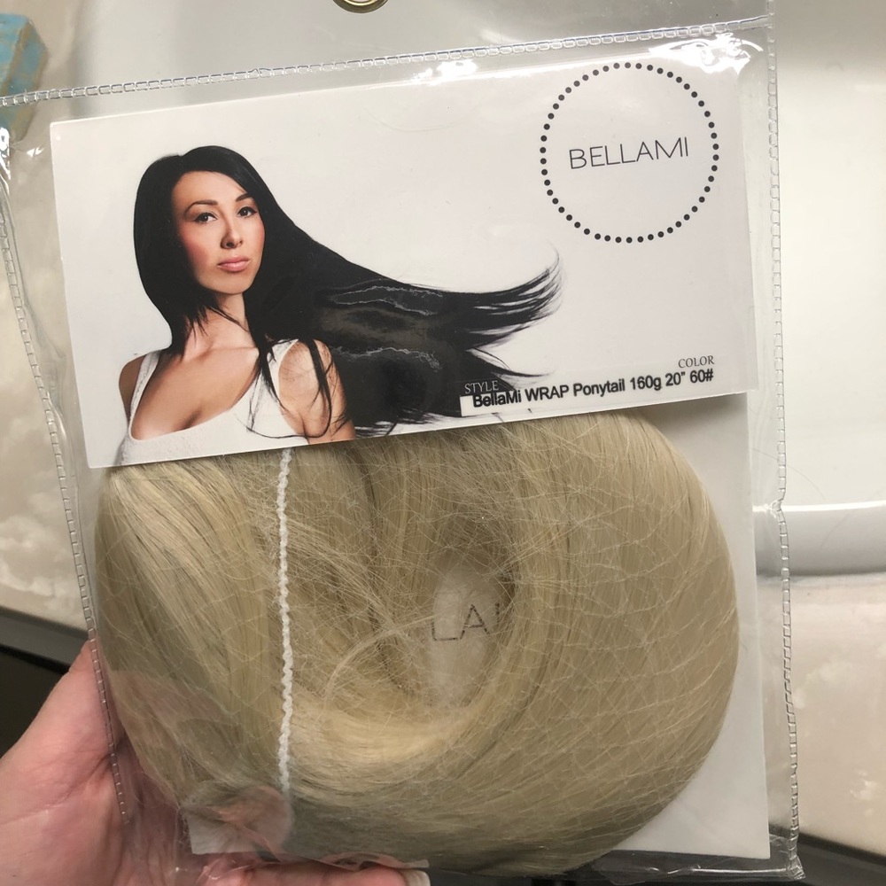 BRAND NEW Bellami 20” ponytail wrap hair extension